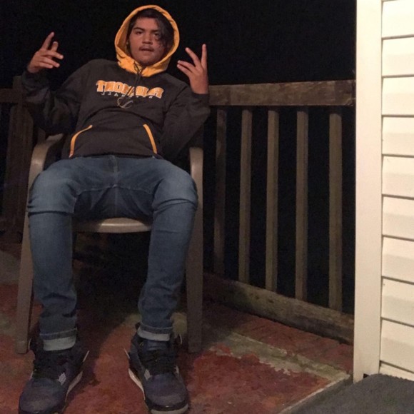 Meet your Posher, David - Picture 1 of 1